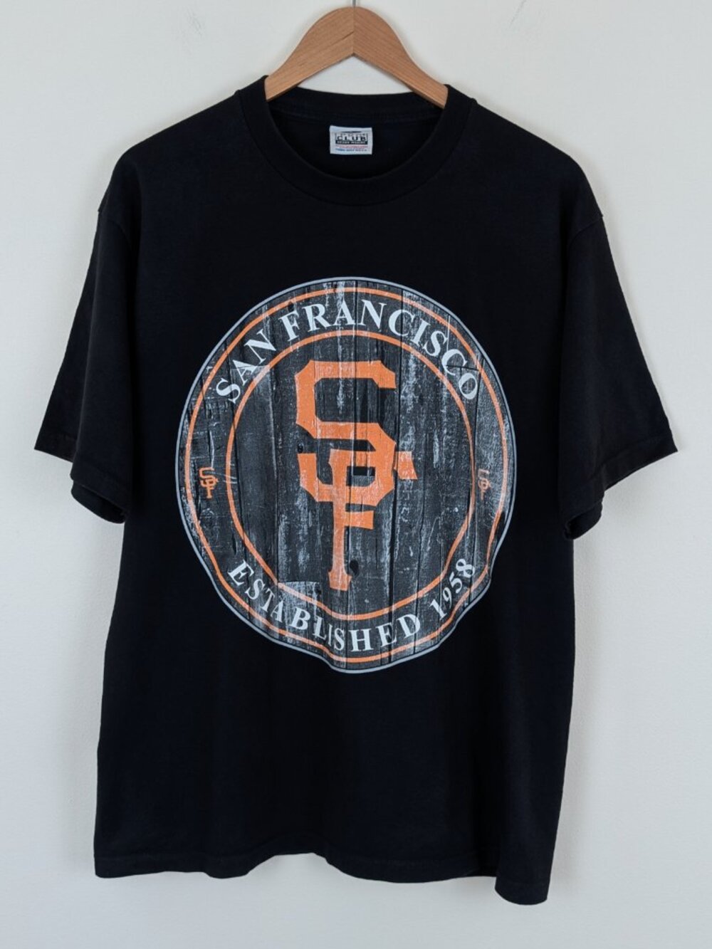 San Francisco Giants Distressed Style Graphic Print Short Sleeve Black T-shirt